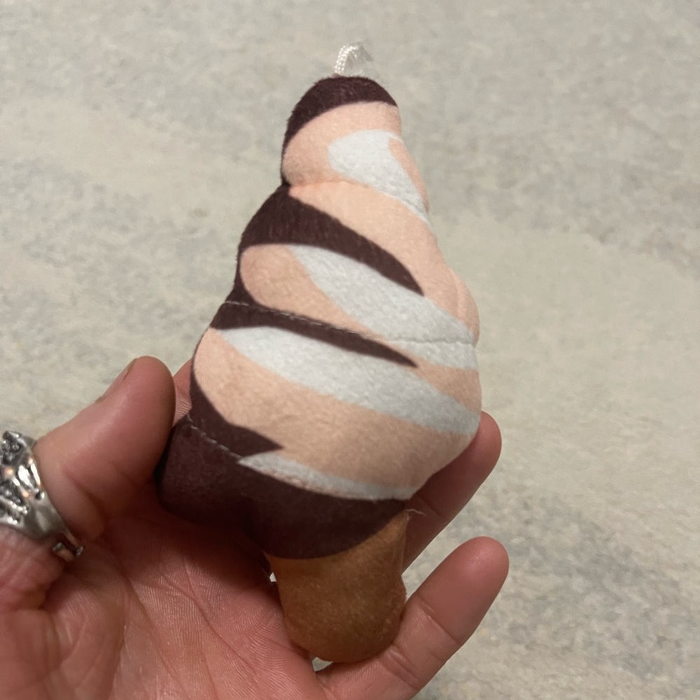 EUC McDonald’s Double-sided Ice-cream Movie Clip Emoji I Multicolor